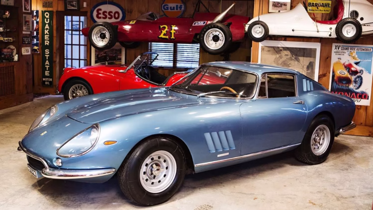 1967 Ferrari 275 GTB/4 with coachwork by Scaglietti