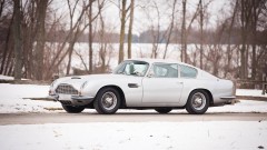 1970 Aston Martin DB6 Mk II  in snow