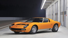 Orange 1972 Lamborghini Miura P400 SV