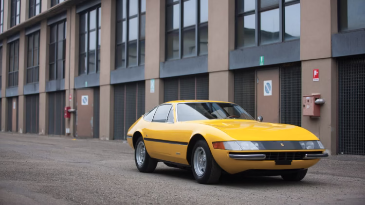 1971 Ferrari 365 GTB/4 Daytona Berlinetta by Scaglietti