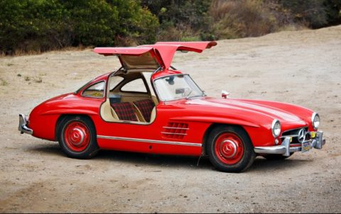 1955 Mercedes-Benz 300 SL Gullwing (Estimate: $900,000-$1,100,000)