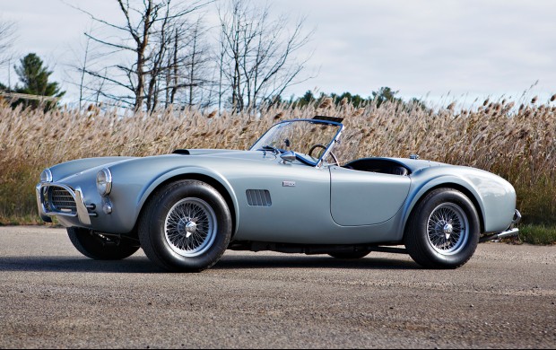 1964 Shelby 289 Cobra (Estimate: $900,000-$1,100,000)
