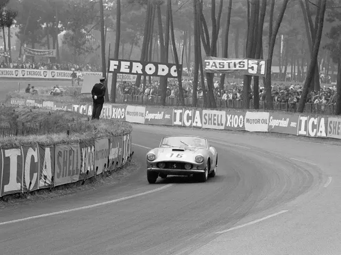 1959 Ferrari 250 GT LWB California Spider Competizione at Le Mans