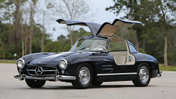 1956 Mercedes Benz 300 SL Gullwing, estimate $1,100,000 - $1,300,000,