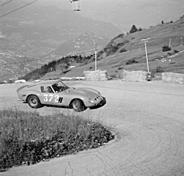 Edoardo Lualdi-Gabardi drives the 250 GTO at the 8 July 1962 Trento-Bondone hill climb, where it placed 1st in class and 6th overall (Courtesy of The Klemantaski Collection)