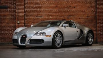 Silver 2008 Bugatti Veyron 16.4 on offer at RM Sotheby's Arizona Auction 2020