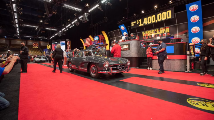 1956 Mercedes-Benz 300SL Gullwing at Mecum Kissimmee 2021