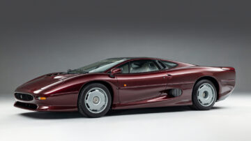 1993 Jaguar XJ220 on sale in the Bonhams Revival 2021 classic car auction