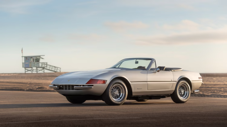 1971 Ferrari 365 GTS/4 Daytona Spider by Scaglietti