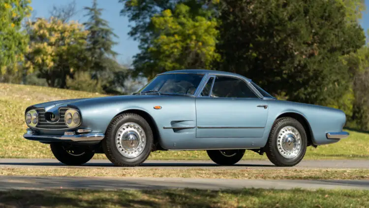 A 1961 Maserati 5000 GT and 2005 Ford GT were the top results in the Gooding Geared Online Scottsdale 2022 classic car auction.