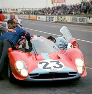 0854 as new in the pits at the 1967 Le Mans