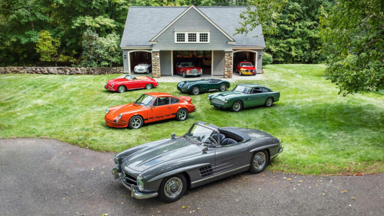 Bonhams sold a 1960 Mercedes-Benz 300 SL and a 1973 Porsche 911 Carrera RS 2.7 Lightweight as the top results in the 2023 Audrain Concours Auction.