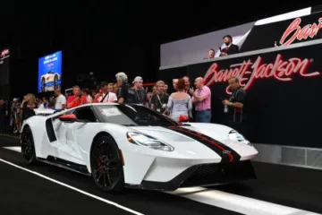 2021 Ford GT Carbon Series among top sales results at Barrett-Jackson Palm Beach 2024 auction