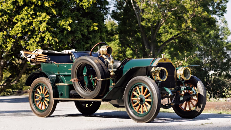 1909 Simplex 50 HP Toy-Tonneau Gooding Christie's set several new marque records with top sale results for antique, brass, and classic era cars at the Stan Lucas Collection auction in Long Beach, California, in September 2025.